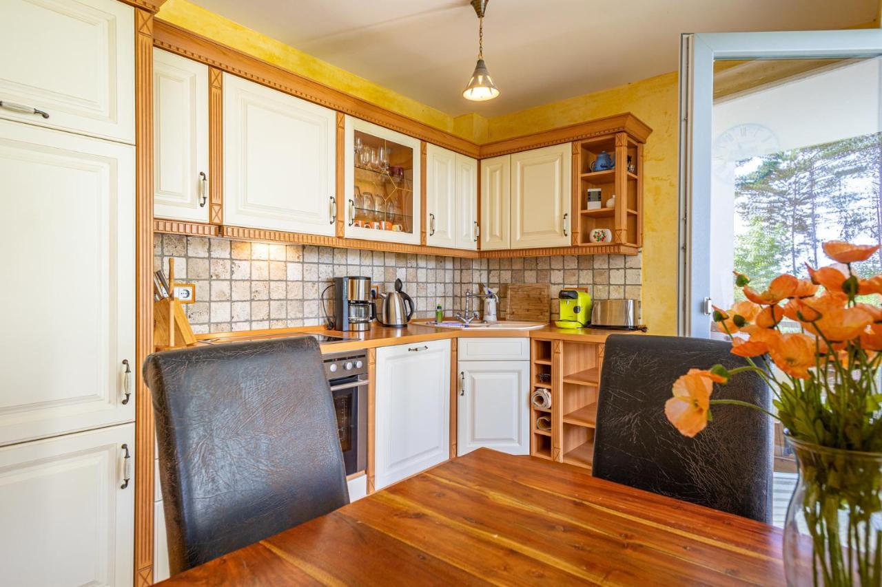 Ferienwohnung Romantica Am Strand Von Juliusruh Bagian luar foto