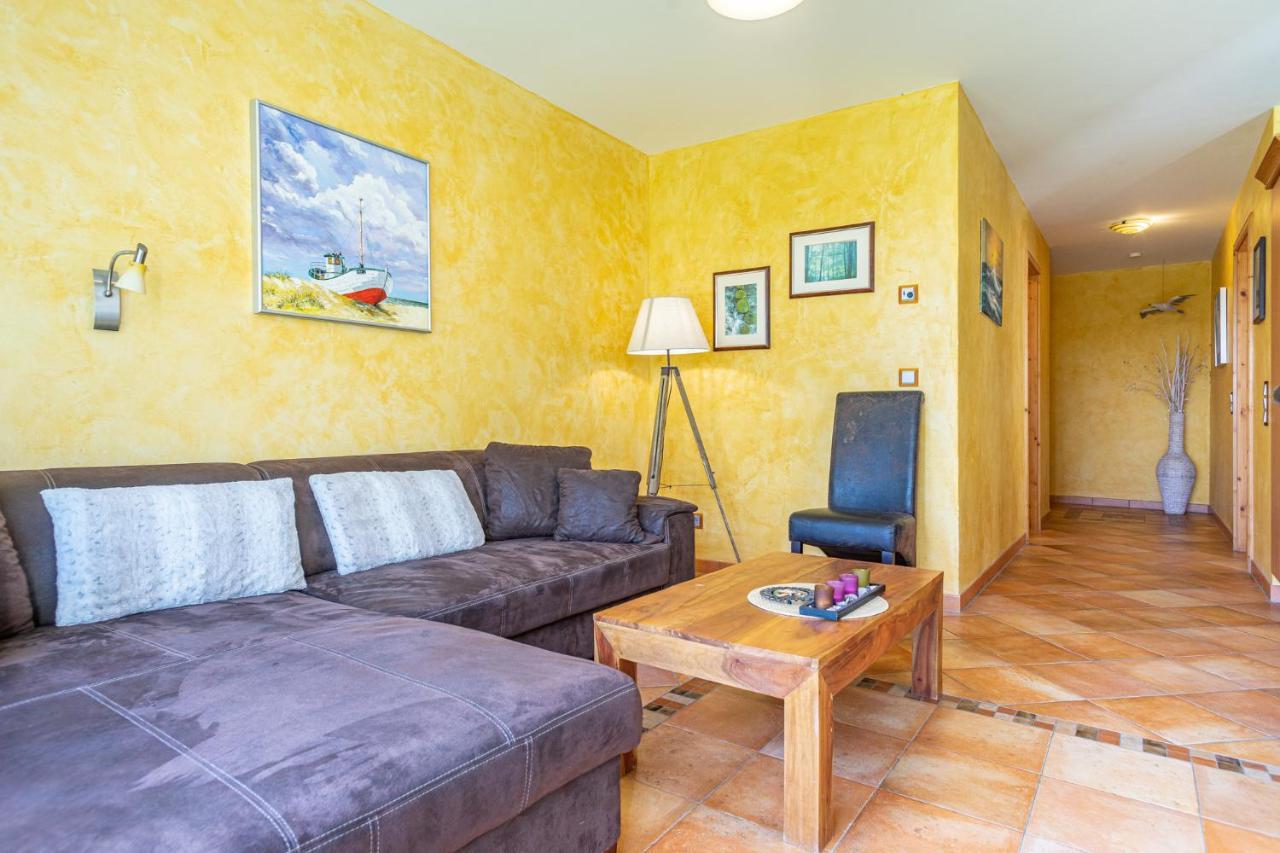 Ferienwohnung Romantica Am Strand Von Juliusruh Bagian luar foto